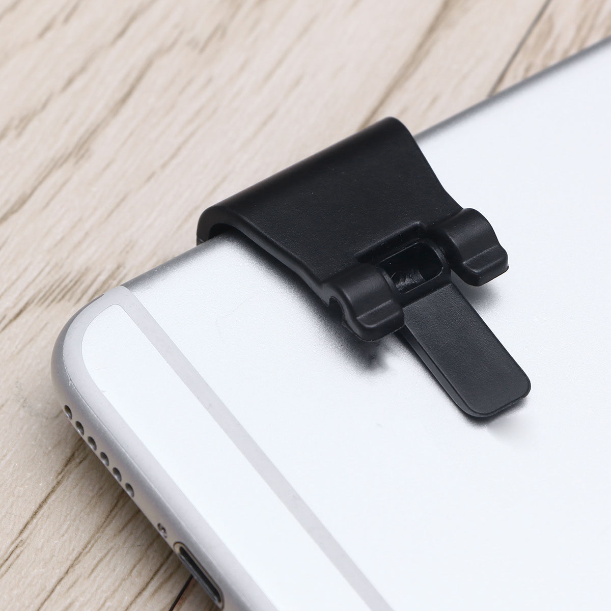 Mini kontroler do gier z ekran – Onn Tablet Accessories recenzja i cena